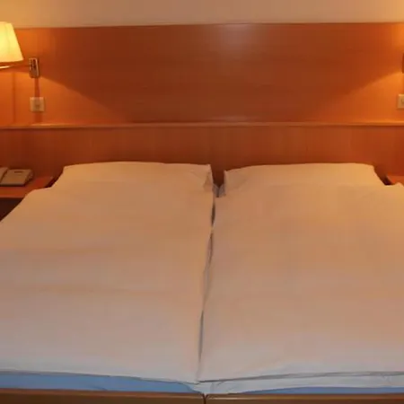 采尔马特大都会spa酒店