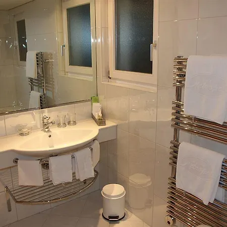 Metropol & 4* צרמט