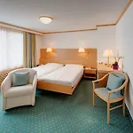 Metropol & 4*